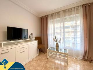 Appartement à Zona Playa del Cura. Apartamento con terraza en la provincia de alicante, en torrevie