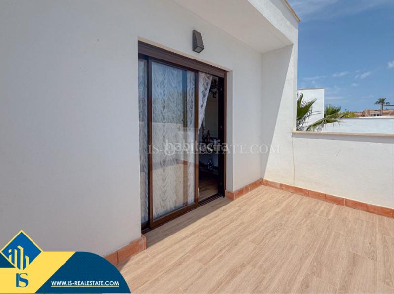 Foto 3b937ebc-e8dc-4ee3-a2e0-30a37199649a. Xalet amb aparcament piscina a Parque Acuático - Sector 25 Torrevieja