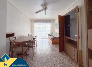 Appartement à Zona Playa de los Locos. Apartamento con terraza en la provincia de alicante, en torrevie