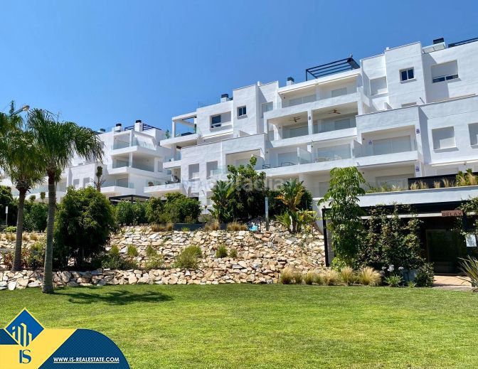 Foto 80aa5ceb-b4a2-4161-96b5-bdd9a37cb3db. Àtic amb aparcament piscina a Los Balcones-Los Altos Torrevieja