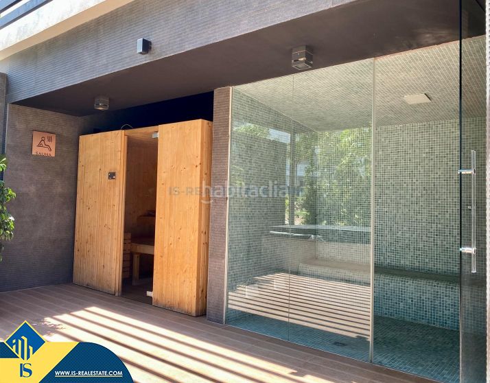 Foto 889fc8d6-499e-4b2f-8d71-6db518afad4f. Àtic amb aparcament piscina a Los Balcones-Los Altos Torrevieja