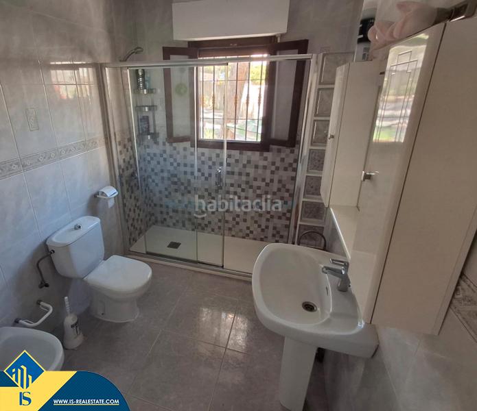 Foto 211a82fc-29a4-44fa-a2a6-81fe342f8167. Chalet mit parking pool in Villamartín-Las Filipinas Orihuela