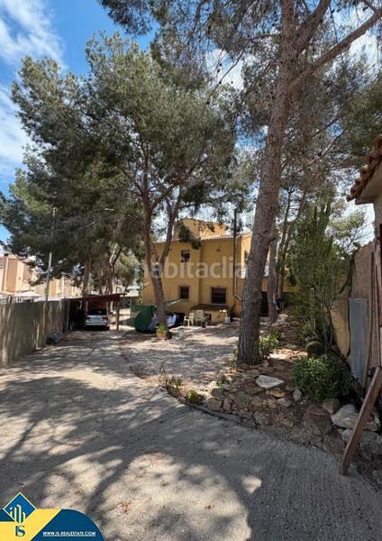 Foto 3499ea57-2b13-4da3-ab64-76edb54cd1d5. Chalet mit parking pool in Villamartín-Las Filipinas Orihuela