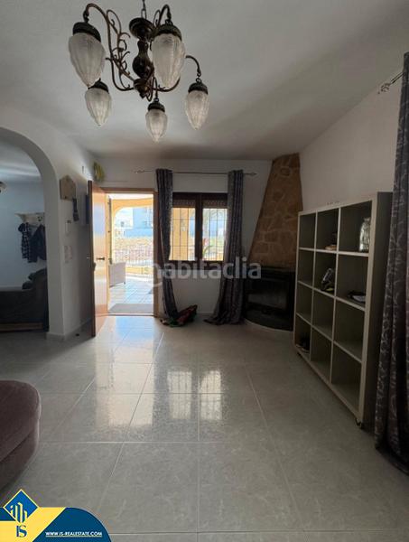 Foto d43f7019-8c43-49fe-b1b0-46ce6645cb7a. Chalet mit parking pool in Villamartín-Las Filipinas Orihuela