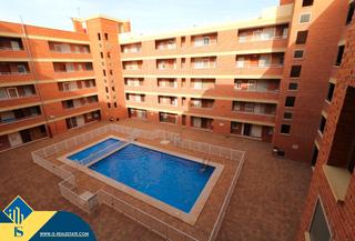 Appartement à Playa de los Náufragos. Apartamento con piscina compartida en playa de los náufragos, en