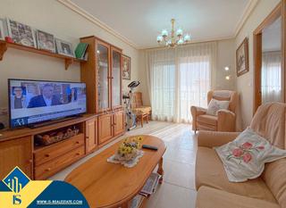 Appartement à Las Piscinas Naturales. Apartamento con terraza en la provincia de alicante, en torrevie