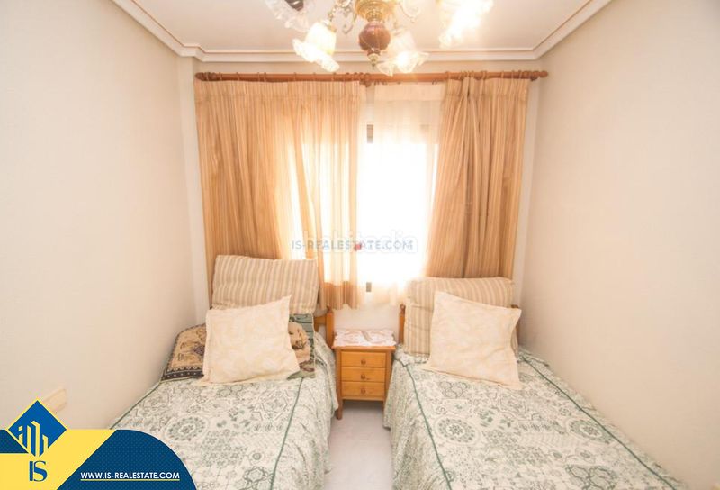 Foto df882aa9-dcef-4e44-b402-696695009f01. Apartament amb calefacció a La Veleta Torrevieja