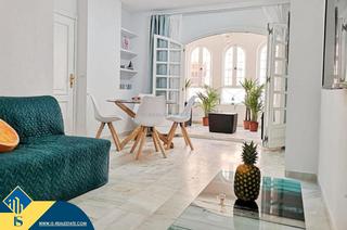 Appartement in Zona los Frutales. Apartamento con piscina compartida en torrevieja, provincia de a