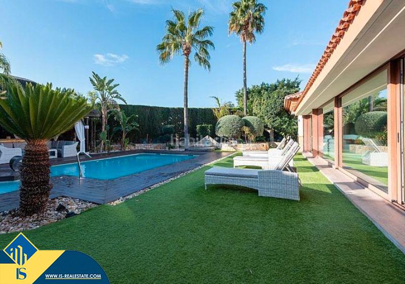 Foto 4dac31e2-6107-49cc-9cf9-091066187bce. Chalet villa con piscina privada e, provincia de alicante. 4 habitaciones | 800 m² | 1,2 kilómetros hasta el mar. en Calp
