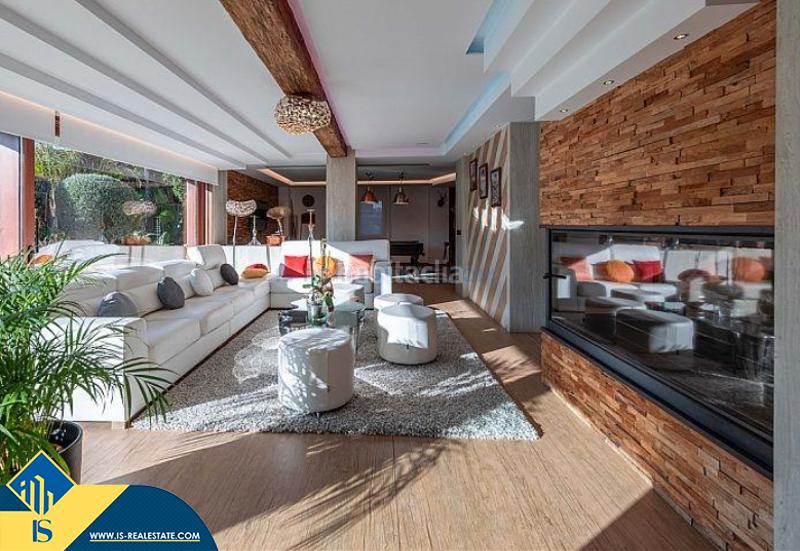 Foto 4ef937b5-59b2-484a-a0c0-e06d21762eb0. Chalet villa con piscina privada e, provincia de alicante. 4 habitaciones | 800 m² | 1,2 kilómetros hasta el mar. en Calp