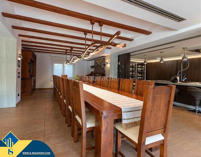 Foto 7c16fff1-fa12-4db3-b934-445a85d7d678. Chalet villa con piscina privada e, provincia de alicante. 4 habitaciones | 800 m² | 1,2 kilómetros hasta el mar. en Calp