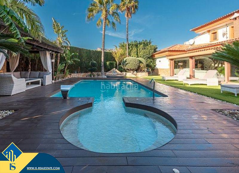 Foto 9b6dd941-0ec9-4557-974a-4e76967ce6c5. Chalet villa con piscina privada e, provincia de alicante. 4 habitaciones | 800 m² | 1,2 kilómetros hasta el mar. en Calp