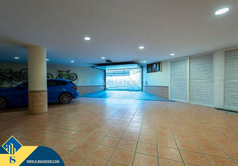 Foto f96b7517-c47c-41dd-ba2e-064874ab64e8. Chalet villa con piscina privada e, provincia de alicante. 4 habitaciones | 800 m² | 1,2 kilómetros hasta el mar. en Calp