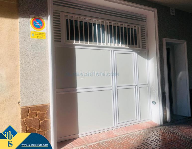 Foto f2d312ee-7d2c-4b19-b910-3ed2849688ba. Pis amb aparcament a Avenida Habaneras - Curva de Palangre Torrevieja