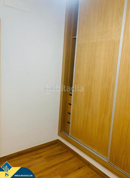 Foto fe72e332-da74-4e2e-bfd2-18784877ba9f. Pis amb aparcament a Avenida Habaneras - Curva de Palangre Torrevieja