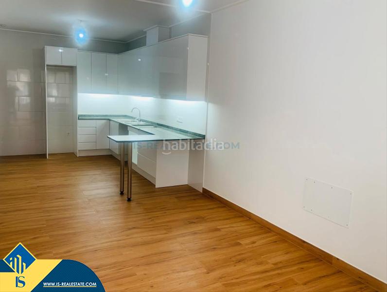 Foto 0e3ebe75-8789-42e1-9ad6-8d07cb453497. Flat with parking in Avenida Habaneras - Curva de Palangre Torrevieja
