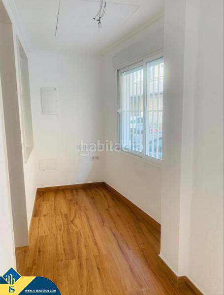 Foto ddaf3dd1-0ff1-4959-9138-be38158dae06. Flat with parking in Avenida Habaneras - Curva de Palangre Torrevieja