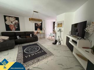 Apartament a Zona Playa del Cura. Apartamento reformado con terraza en la provincia de alicante, e