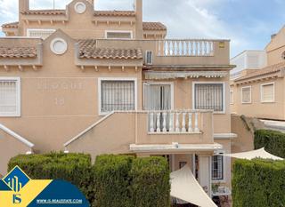 Haus in Aguas Nuevas. Bungalow con piscina compartida en torrevieja, provincia de alic