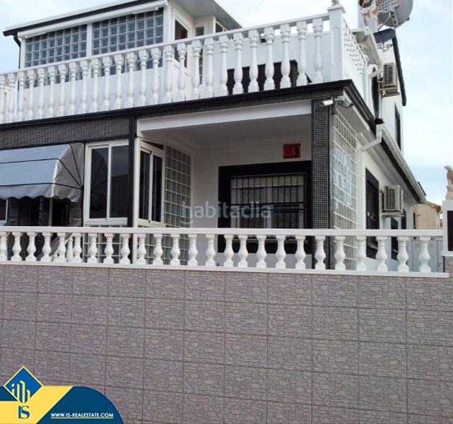 Foto a1d150bb-e1f0-43d0-b31d-ca1ccebeab19. Xalet amb aparcament piscina a Villamartín-Las Filipinas Orihuela