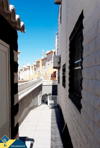 Foto f6a4d6a5-0653-4726-951e-5e63c74c5b40. Xalet amb aparcament piscina a Villamartín-Las Filipinas Orihuela