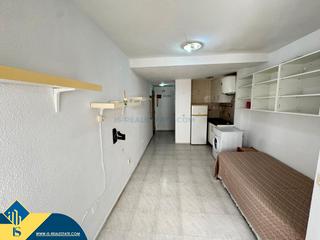Studio à Avenida Habaneras - Curva de Palangre. Estudio con terraza en torrevieja, provincia de alicante. 1 habi