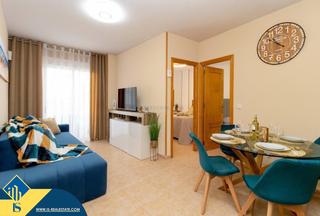 Apartment in Parque de las Naciones. Apartamento reformado con piscina compartida en torrevieja, prov