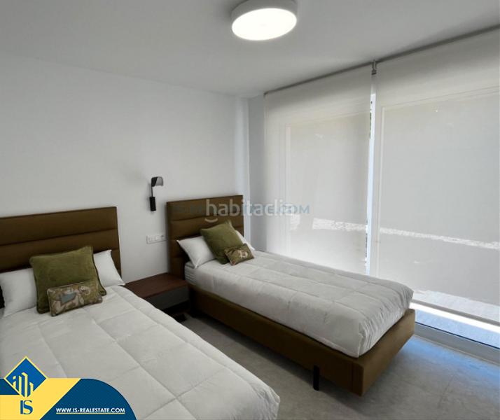 Foto 2fafba76-7a76-4cd8-a2de-b9c4b9bf6639. Pis amb aparcament piscina a Aguas Nuevas Torrevieja