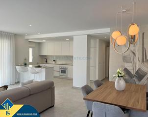 Etagenwohnung in Aguas Nuevas. Apartamento con piscina comunitaria, en la provincia de alicante