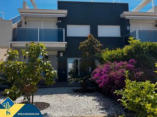 Appartement à Zona Carrefour - Urbanizaciones. Apartamento con piscina comunitaria, en la provincia de alicante