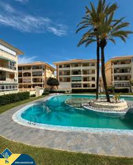 Duplex à Torreblanca. Apartamento dúplex con piscina comunitaria, en la provincia de a