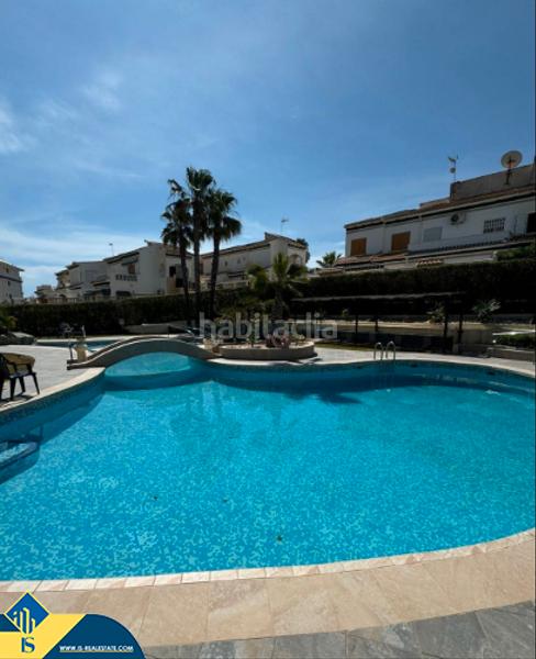 Foto 567aa887-d5e2-4a77-a972-dbc54e0b426e. Duplex with pool in Torreblanca Torrevieja