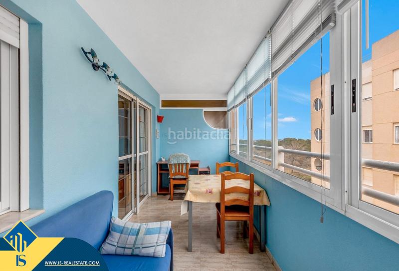 Foto 16cb351b-f24b-4dcd-84ba-21a97421e4c9. Apartament amb calefacció aparcament piscina a Zona Carrefour - Urbanizaciones Torrevieja