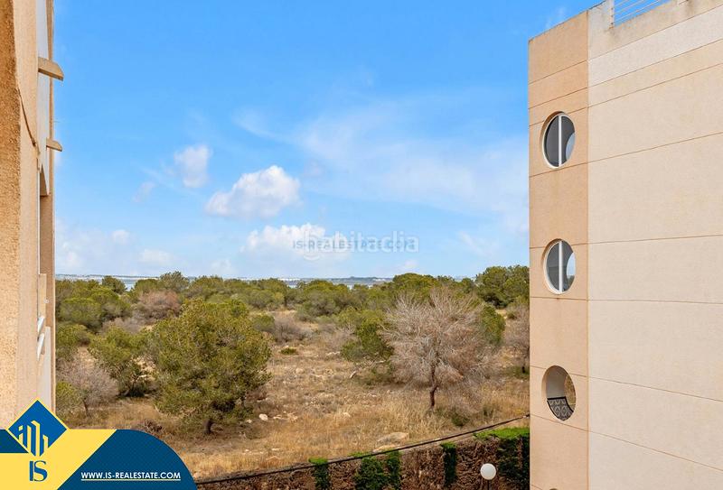 Foto 1c462389-43d5-4fcf-946c-79e28f3e06c8. Apartament amb calefacció aparcament piscina a Zona Carrefour - Urbanizaciones Torrevieja