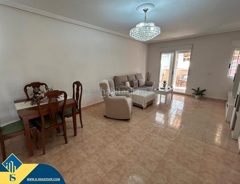 Foto a20dc592-8d5d-4e51-beb4-c22e86ba8b3a. Attico con piscina in Centro - Muelle Pesquero Torrevieja