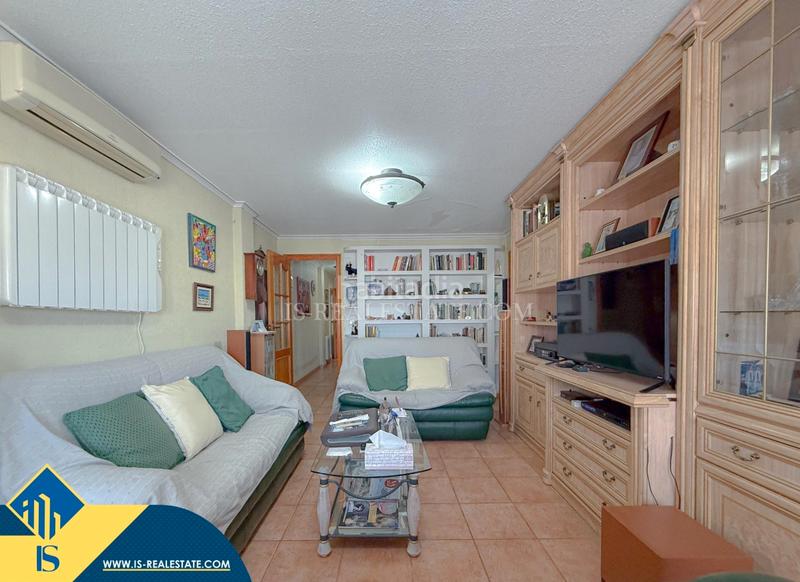 Foto 4ef9f3de-8636-4e70-a65b-47701a290e2e. Ático atico con terraza , provincia de alicante. 3 habitaciones | 99 m² | 500 metros del mar en Torrevieja