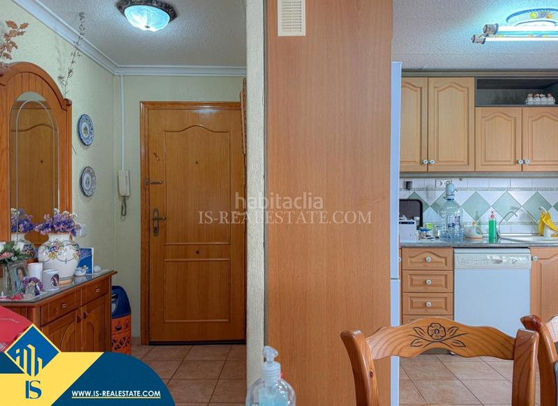 Foto 537dc8fd-2161-4076-a5a6-9a058870cc99. Ático atico con terraza , provincia de alicante. 3 habitaciones | 99 m² | 500 metros del mar en Torrevieja