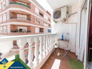 Etagenwohnung in Centro - Muelle Pesquero. Apartamento con piscina comunitaria, en la provincia de alicante