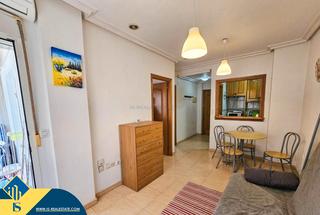 Apartamento en Centro - Muelle Pesquero. Apartamento con terraza en torrevieja, provincia de alicante. 1