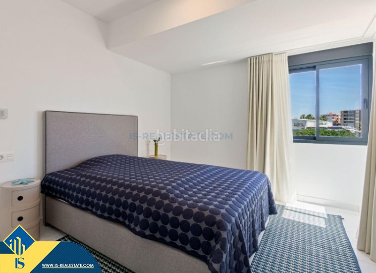 Foto 7b474360-e4c5-41b1-9fee-30abce88cc1a. Chalet mit parking pool in La Veleta Torrevieja