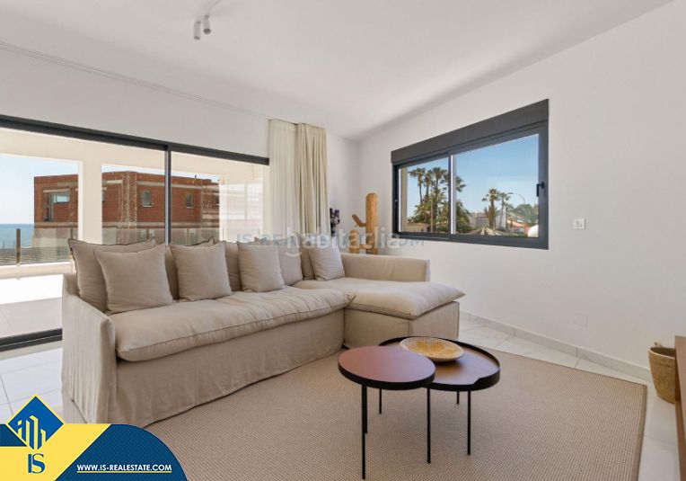 Foto b13196f7-90de-4f75-8651-6278a4c26ced. Chalet mit parking pool in La Veleta Torrevieja