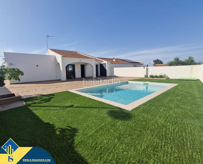 Foto 49367b94-a49e-43d6-ba72-d9ee32584f12. Casa aparellada amb aparcament piscina a Los Balcones y los Altos Orihuela