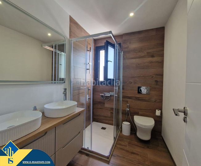 Foto eeca4c07-1bdd-4187-b15d-cc8aefe5ca4b. Casa aparellada amb aparcament piscina a Los Balcones y los Altos Orihuela