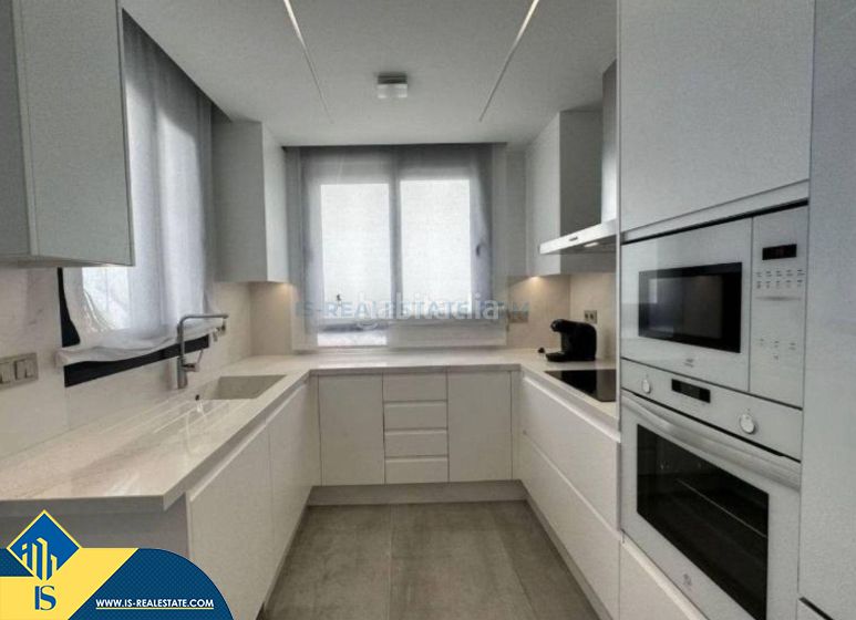 Foto 42c52abe-8a64-4066-916a-3bd9342f88bc. Chalet mit parking pool in Los Balcones-Los Altos Torrevieja