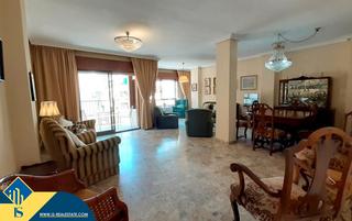 Appartement à Las Piscinas Naturales. Apartamento con terraza en torrevieja, provincia de alicante. 4