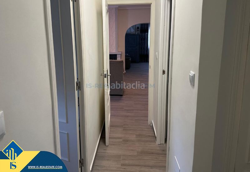 Foto 75a750d1-4d34-46d3-9aea-76bf677e12f6. Chalet mit parking pool in Zona Carrefour - Urbanizaciones Torrevieja