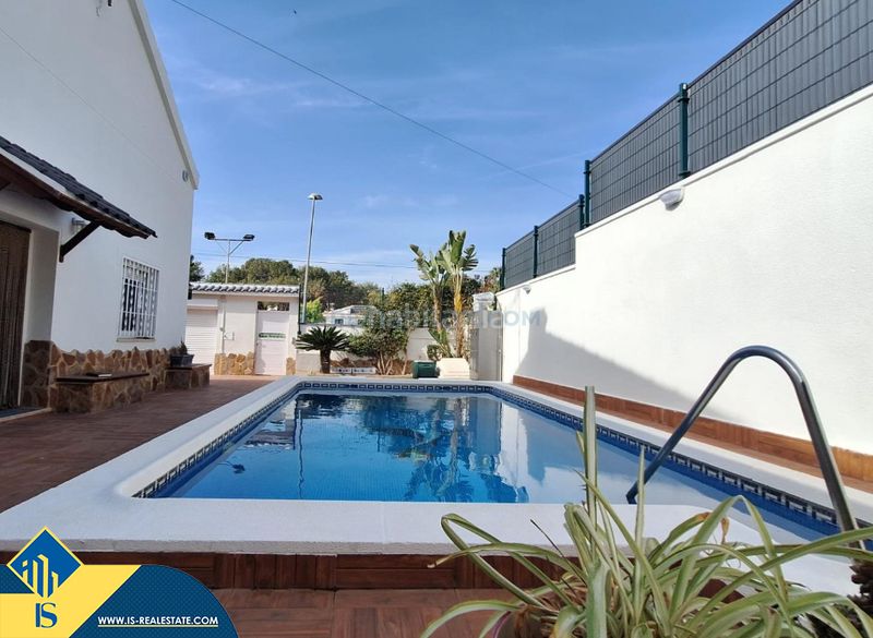 Foto dc0332bd-a0d3-4452-b1bd-4b4b03f123ec. Chalet mit parking pool in Los Balcones-Los Altos Torrevieja