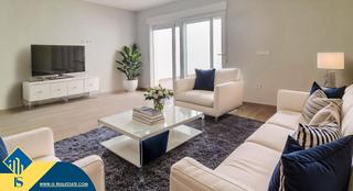 Appartement in Puerto Deportivo. Apartamento renovado con terraza, en la provincia de alicante, e