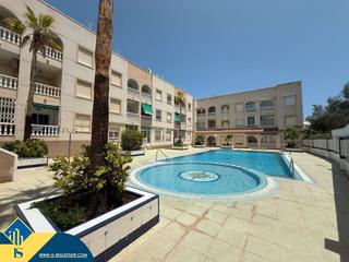 Apartament a Avenida Habaneras - Curva de Palangre. Apartamento con piscina comunitaria, en la provincia de alicante