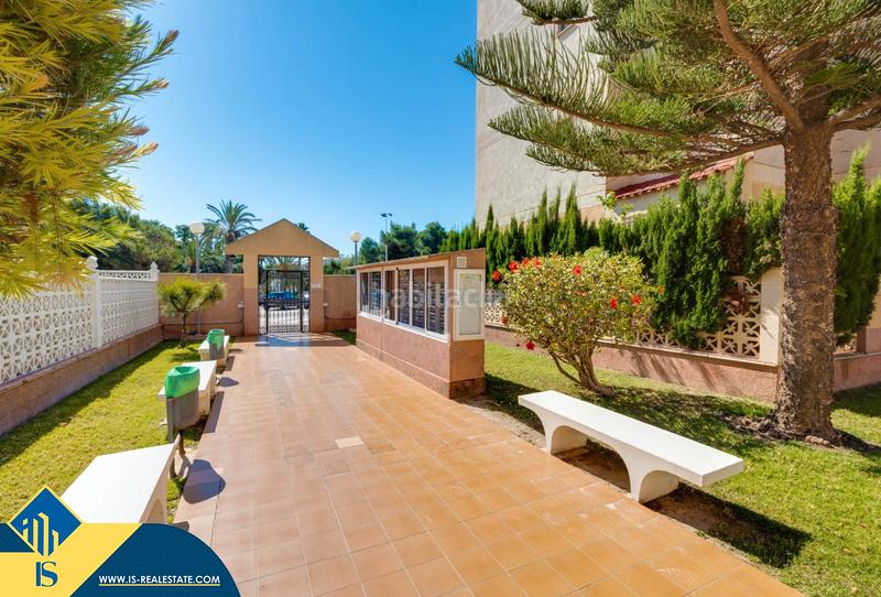 Foto 4b3e2879-fbb5-4015-ace7-c21098a34bf6. Piccolo appartamento con riscaldamento piscina in Torrevieja